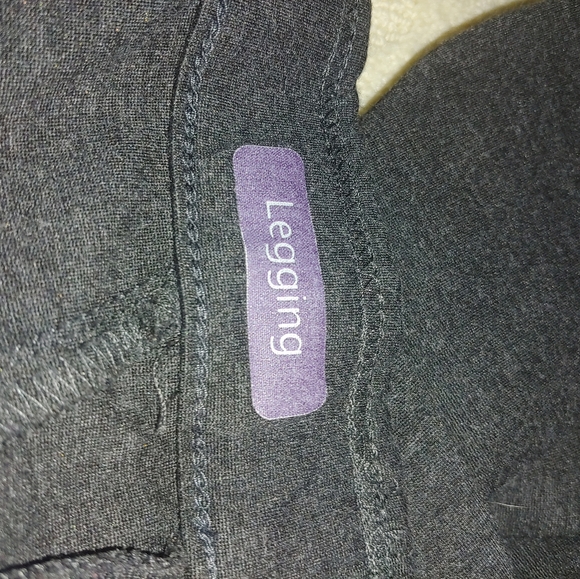 Gloria Vanderbilt Leggings - Picture 3 of 7